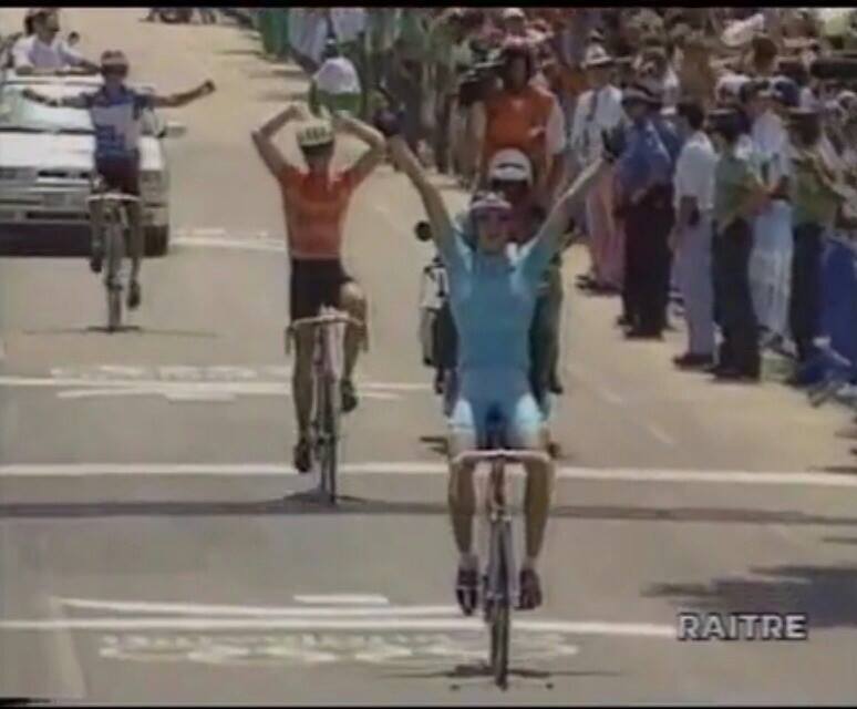 Lo sprint vincente di Fabio Casartelli a Barcellona 1992 (canale You Tube)