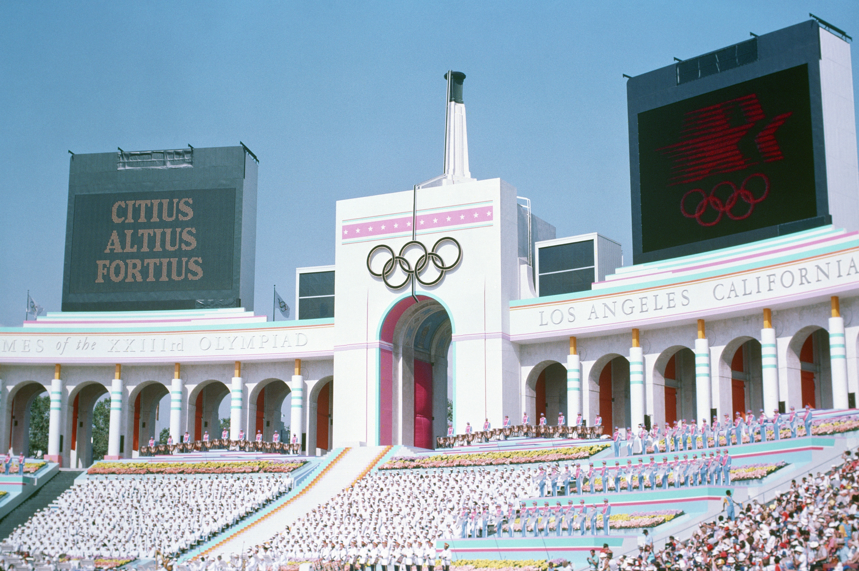 La cerimonia di apertura delle Olimpiadi 1984, disputate a Los Angeles