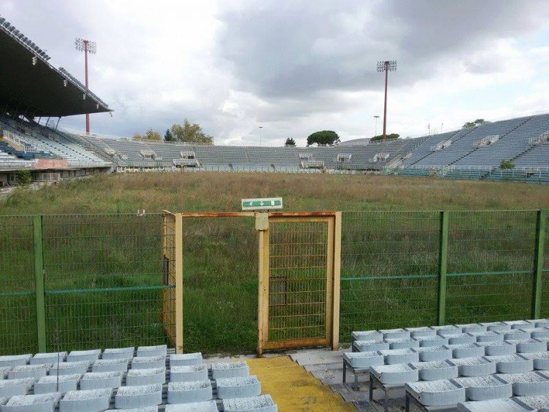 Lo Stadio Flaminio oggi: quello che è stato lo stadio della nazionale fino al 2011 versa in stato di abbandono