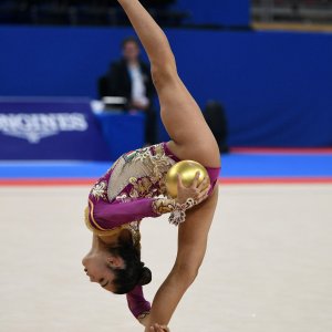 Alexandra Agiurgiuculese vince il bronzo nella specialità palla ai Mondiali di Sofia 2018