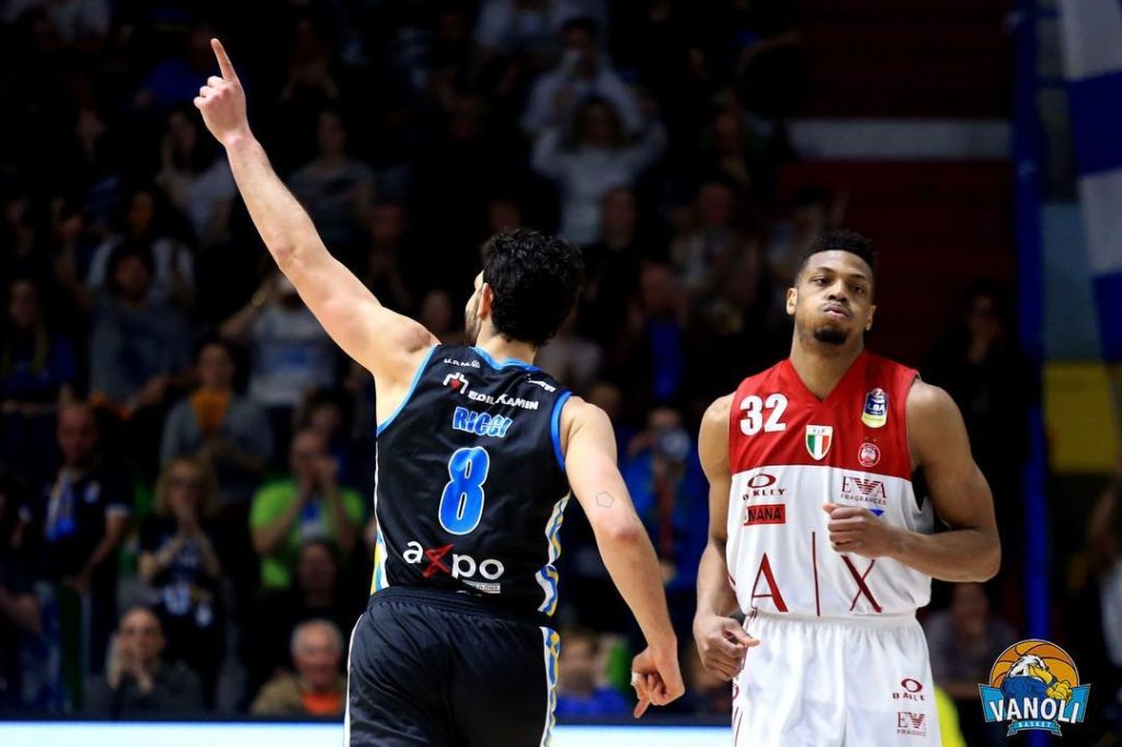 Basket serie A1: la Vanoli vince contro Milano